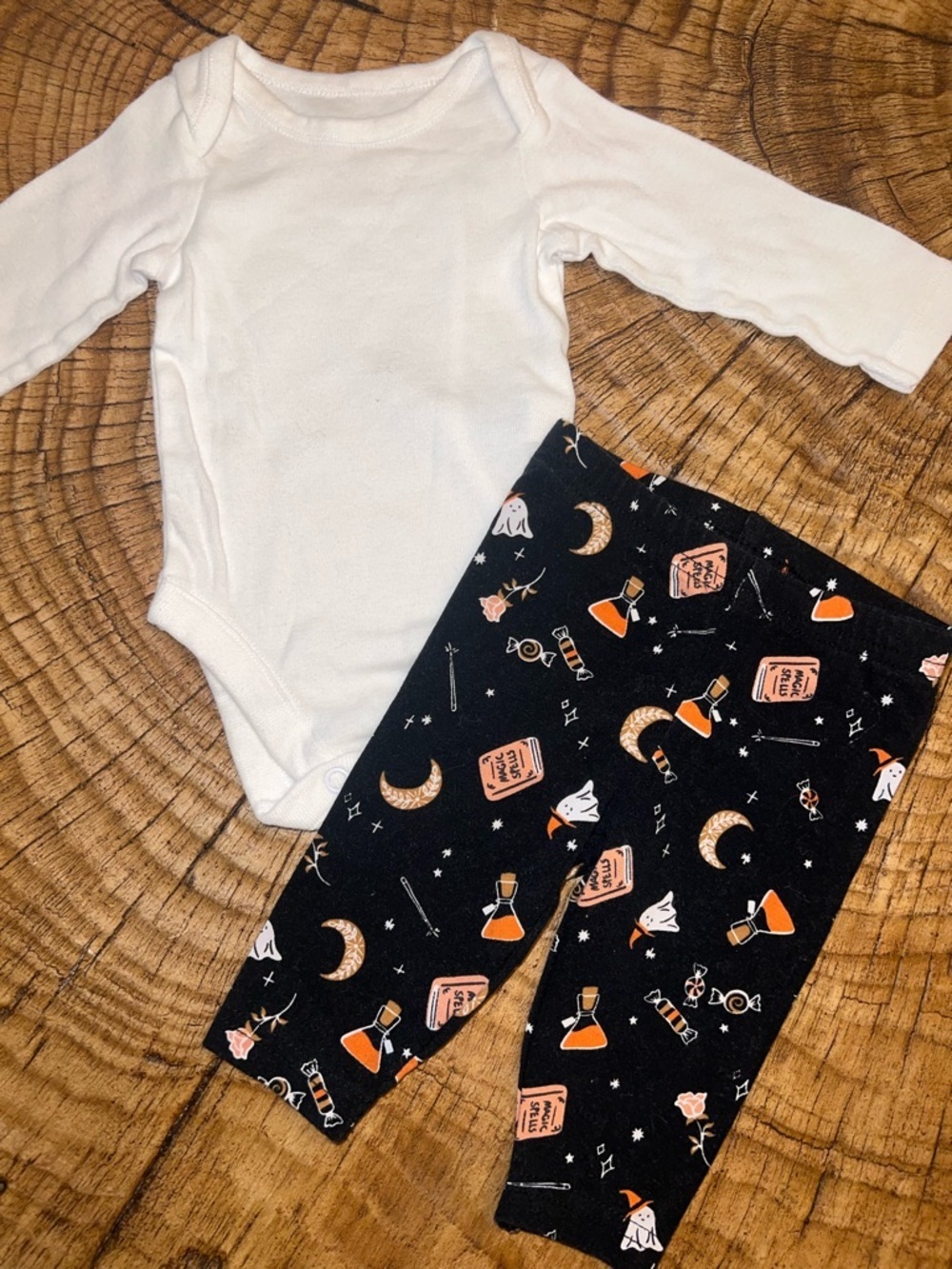 ‼️NWOT: Carter’s Halloween Long Sleeve & Pants - 3M - Picture 1 of 2